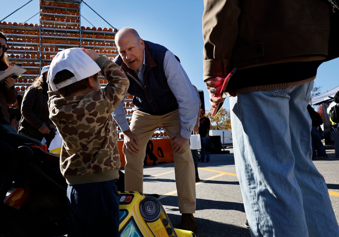 With John E., New Hampshire voters consider a very different Sununu