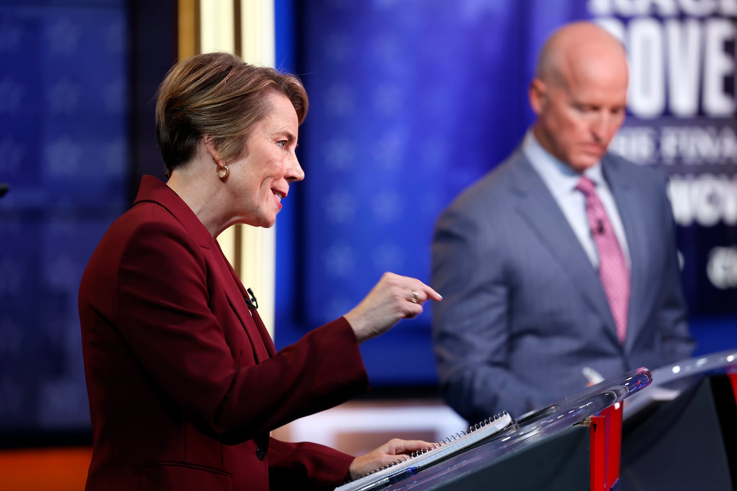 Many voters believe Mass. has become a worse place to live, Suffolk/Globe poll finds. They want to reelect Healey anyway.