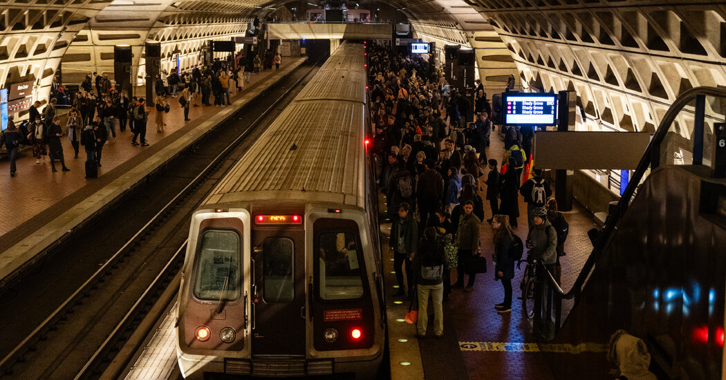 Trump Strips Job Protections From Thousands of Federal Workers