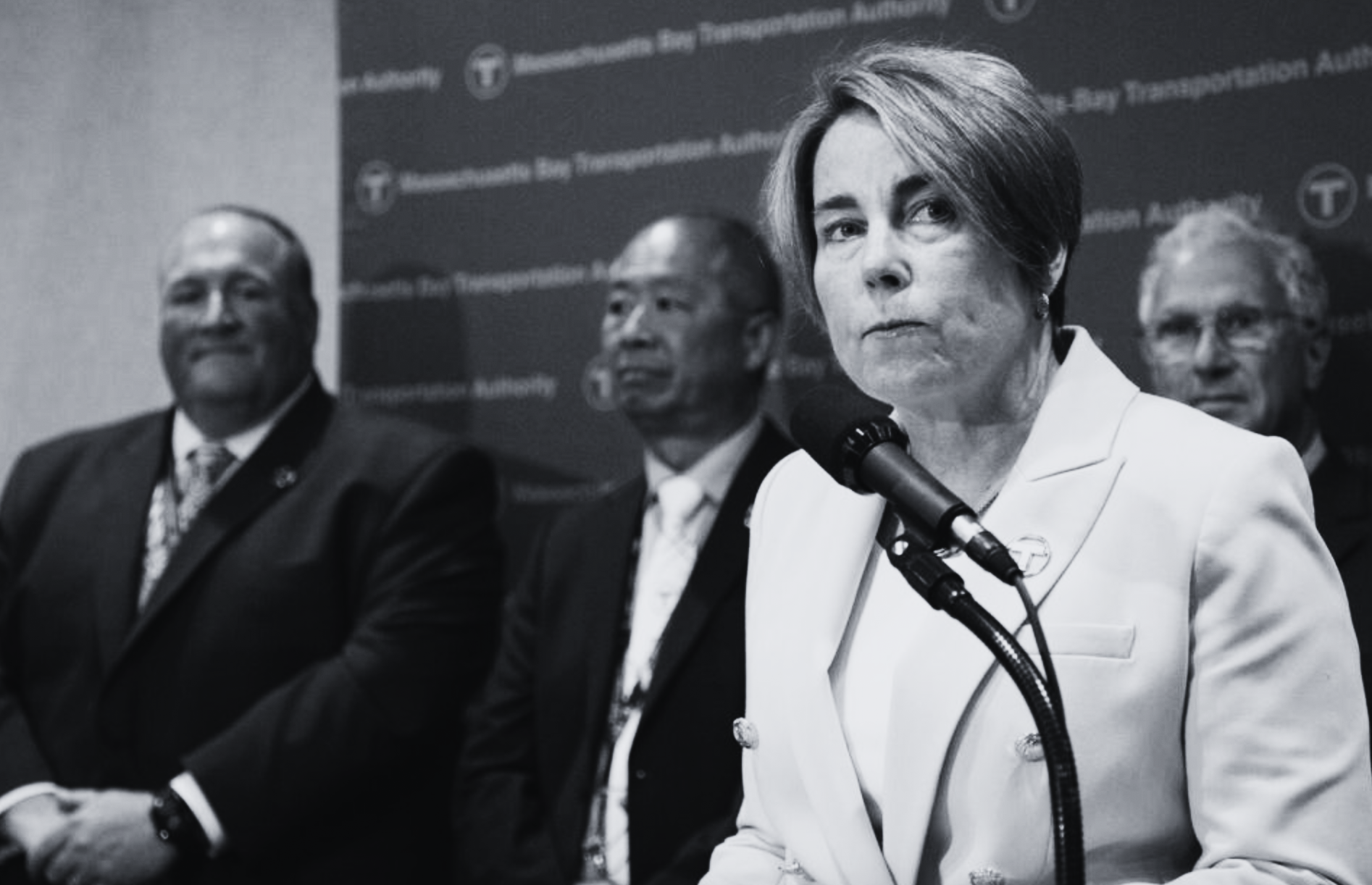 Poll indicates Mass. voters see stalled out MBTA, unhappiness with Healey