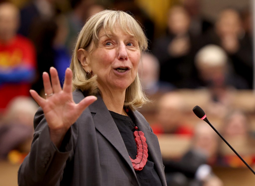 SJC weighs in on legislative stipends, access to legislature's public records ballot questions