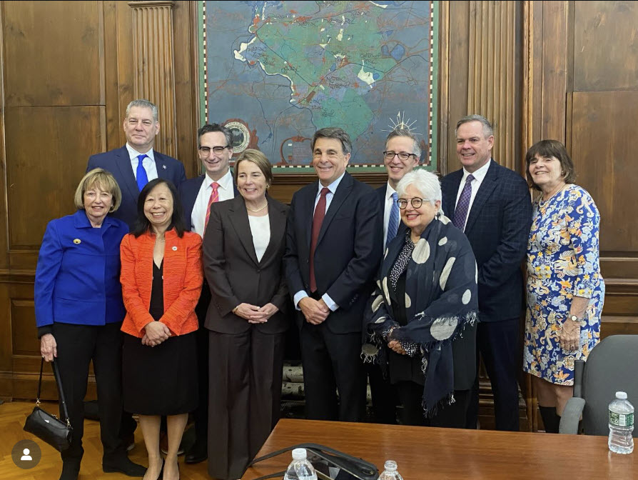 Earlier this week, I was honored to join Governor Healey, District Attorney Ryan, Sheriff Koutoujian, Representatives Sangiolo, Vitolo, Schwartz, and Lawn, and so many dedicated Newton leaders for the inauguration of Mayor Marc Laredo.