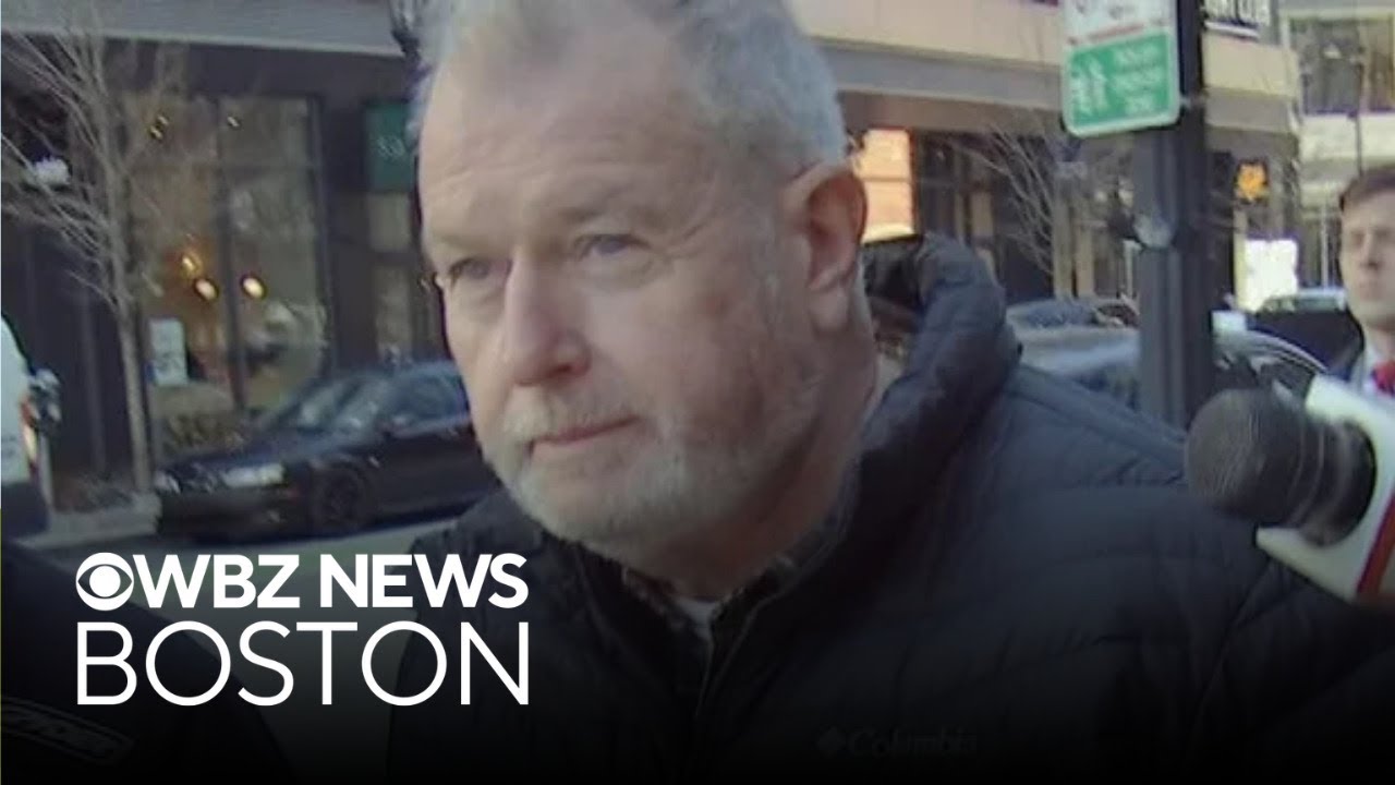 Former Quincy official pleads guilty to embezzling city funds