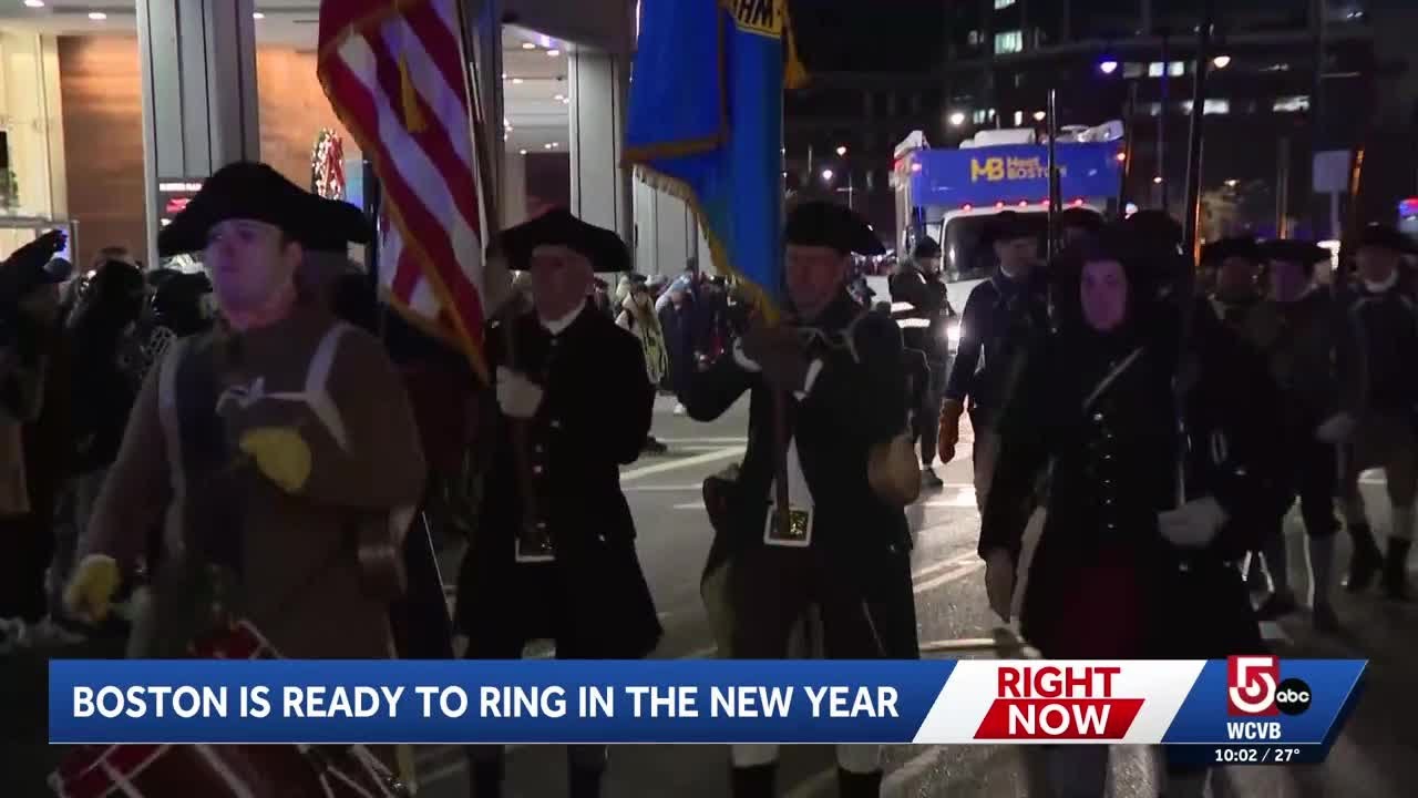  Hundreds pack Boston's City Hall Plaza to ring in the New Year