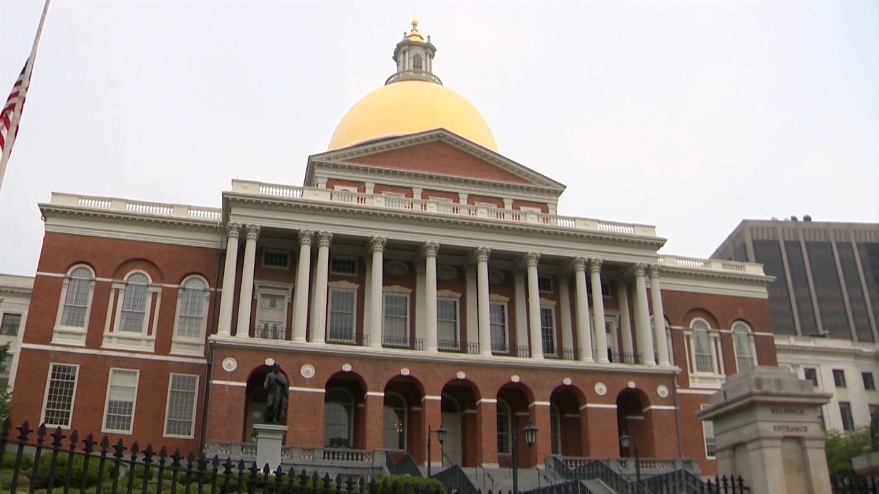Massachusetts House passes later-term abortion bill